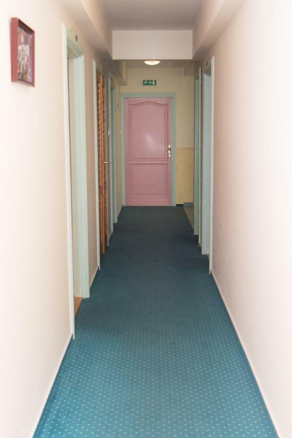 Bella Hotel セゲド エクステリア 写真